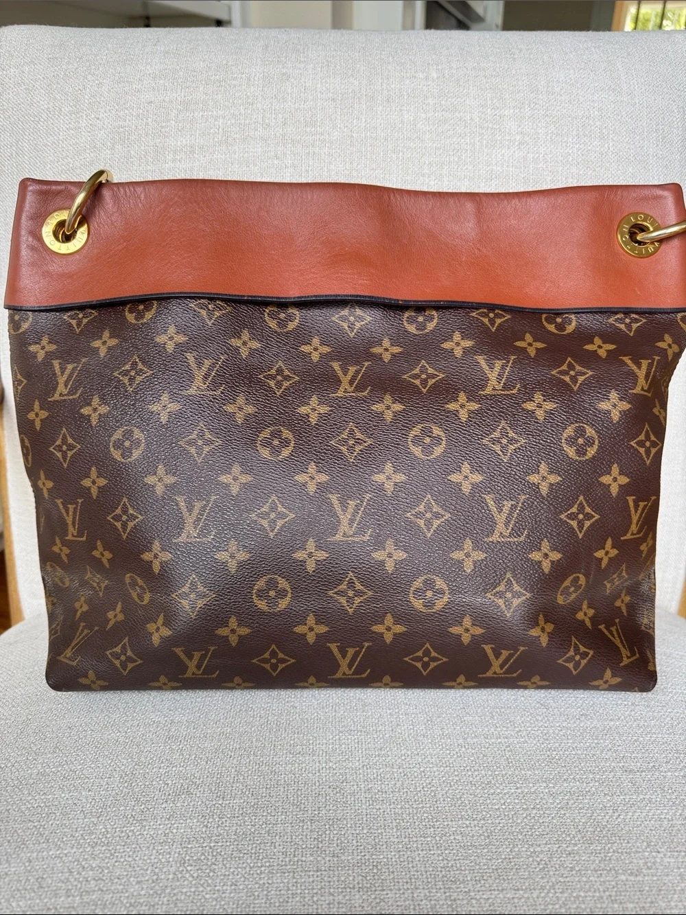 Louis Vuitton Monogram Tuileries Besace Hobo *Authentic* w COA